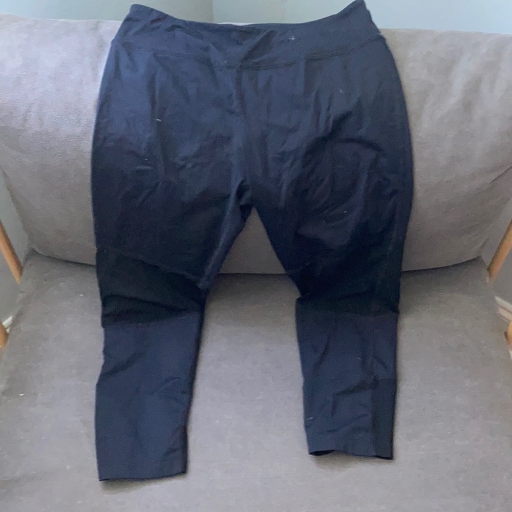 Varley size small Capri workout pants